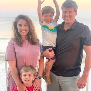 Meet your Posher, Mara